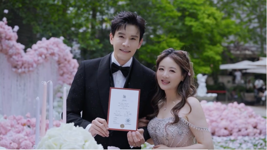 经超补求婚小李琳，以DR真心戒兑换11年前“假”钻戒